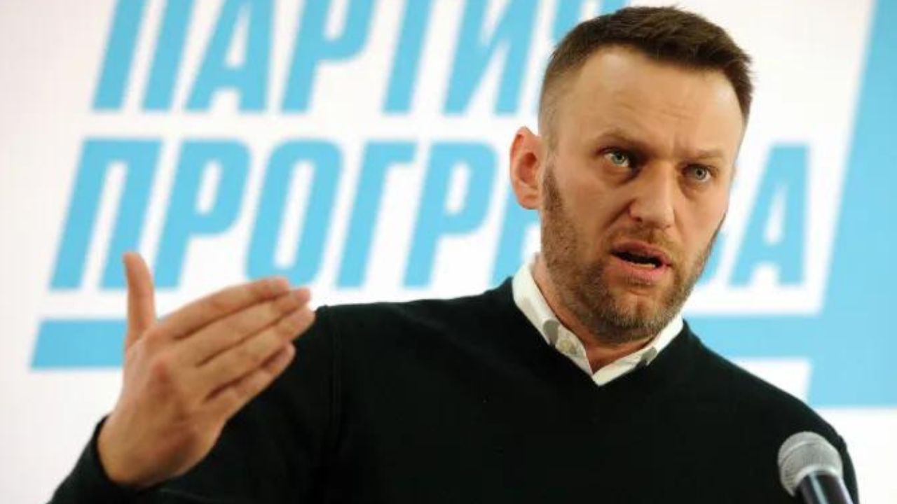 Russian opposition leader Alexei Navalny dies in prison