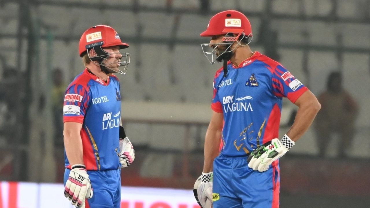 PSL 9: Karachi Kings defeats Lahore Qalandars by three wickets in a nail biting match