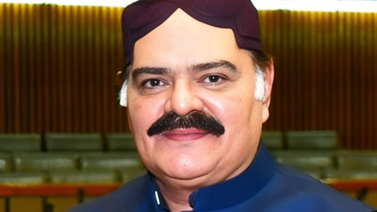 PPP MNA raises questions about party's Punjab chapter